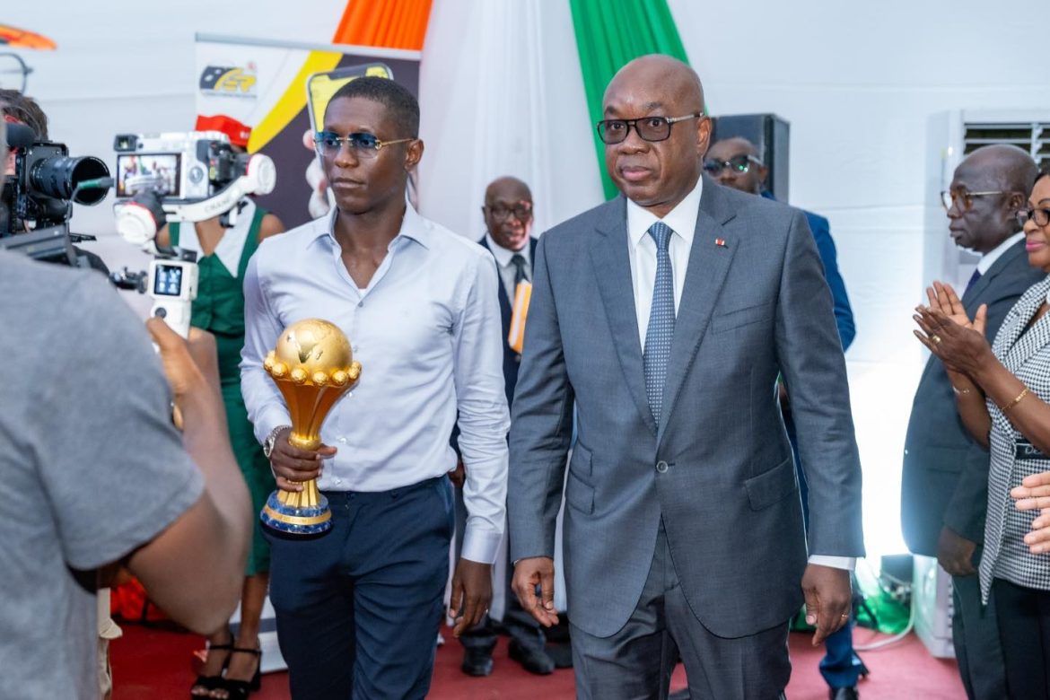 477577158_946687240787015_4075795596719798284_n